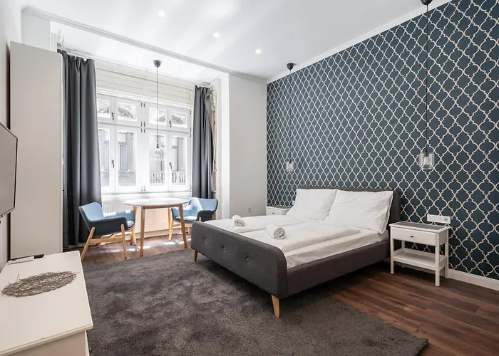 Z32 - Central & Chic - Stylish Stay By Bqa